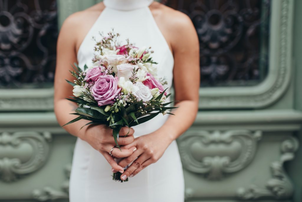 Choosing the Perfect Wedding Bouquet: A Guide for Brides